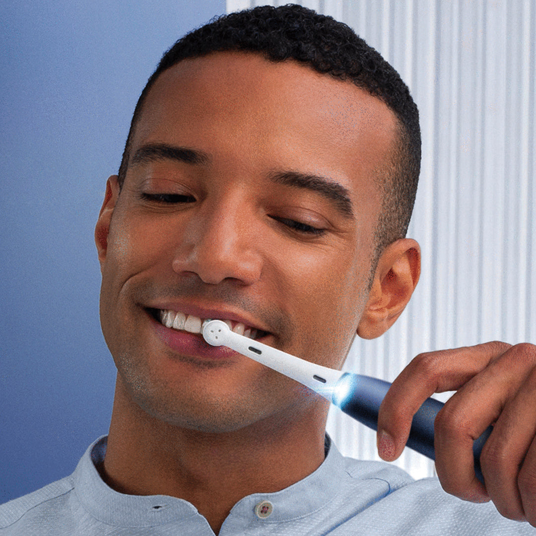 ORAL-B iO7 iOM7.1A1.1BD, SAPPHIRE BLUE elektrinis dantų šepetėlis